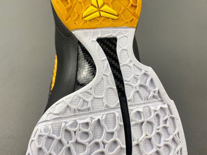 NIKE KOBE 6 PROTRO “LIGHTBULB” BLACK YELLOW 429659-700
