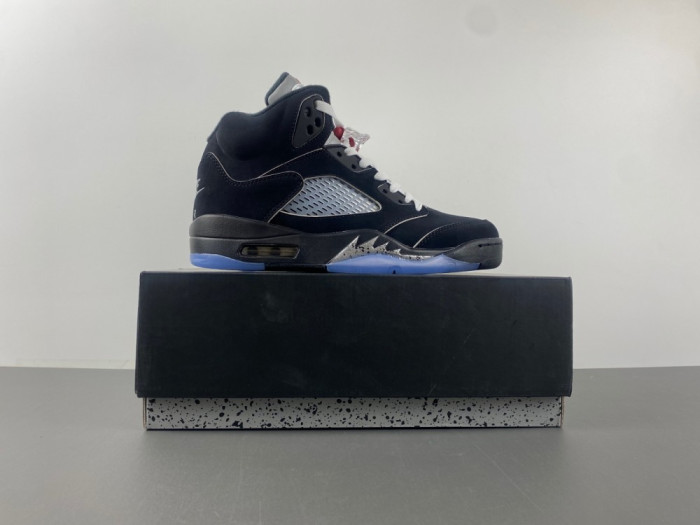 Air Jordan 5 “Black Metallic Reimagined” HF3975-001