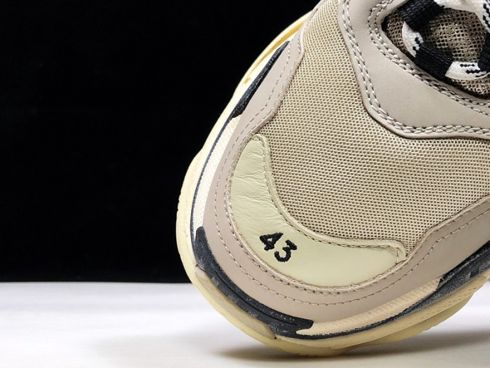 BLCG TRIPLE S TRAINER ‘VANILLE’ 536737 W09O6 9787