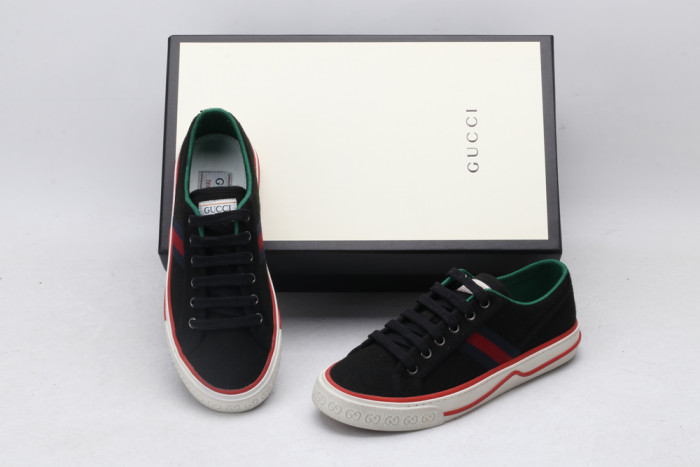 G*u*i low-top sneaker