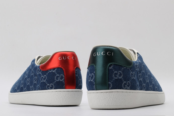 G*u*i low-top sneaker