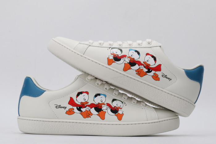 G*u*i low-top sneaker